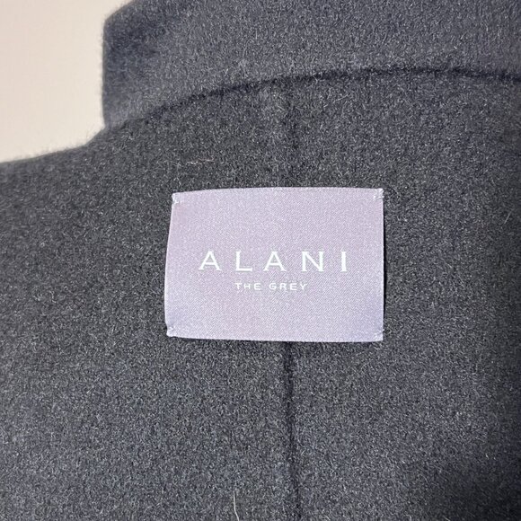 Alani the Grey Black Short Wool Cashmere feel Split Sleeves Coat NWOT Size Med - Picture 16 of 16